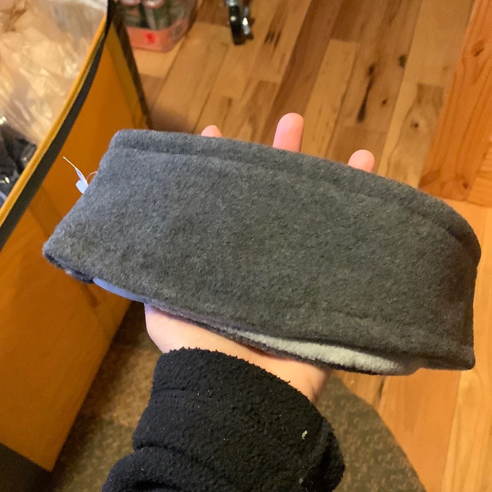 Old Navy ear muff. One size fits all.